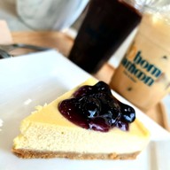 homlamoon cafe