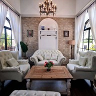 homlamoon cafe