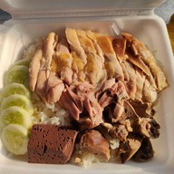 สมาร์ท ข้าวมันไก่ ไก่ทอด (หน้าโลตัสลมโชย หนองเเค)