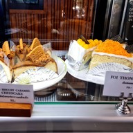 homlamoon cafe