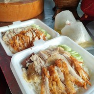 สมาร์ท ข้าวมันไก่ ไก่ทอด (หน้าโลตัสลมโชย หนองเเค)