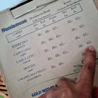 homlamoon cafe