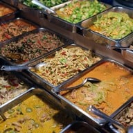 ข้าวแกงลิ้มเจริญ