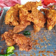 ไก่ทอดเทคนิคนายขันมือเหล็ก