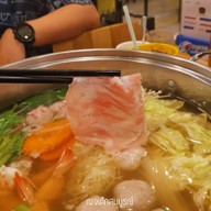 มาดามโฮ เฟอหม้อไฟ (หน้ามอศิลปากร)