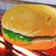 ขนมปังปิ้งป้าตุ้ม ม.พายัพ