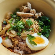 เมนูของร้าน เตี๋ยวต้มยำตำลึงหรอยแสบวาน