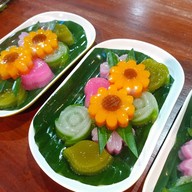 ร้านขนมบ้านนายช่าง