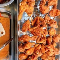 ไก่ทอดวานีต้า โต้รุ่งฉื่อฉาง(เจ้าเก่าหน้าเซเว่น)