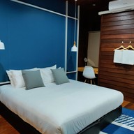 Lux Homestay น้ำหนาว