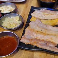 เมนูของร้าน Mom Mom’s BBQ