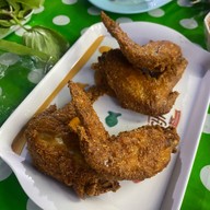 เจ๊ไก่ สะพานหัวช้าง BTS พญาไท