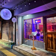 หน้าร้าน Mom Mom’s BBQ