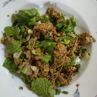 ร้านลาบป้าตุ๊ อาหารอีสาน(วัดประยูร) หลังวัดประยูรฯ