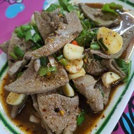 ร้านลาบป้าตุ๊ อาหารอีสาน(วัดประยูร) หลังวัดประยูรฯ