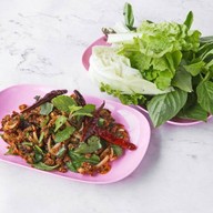 ร้าน ป.ปลา หน้าวัดสุคันธาราม
