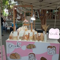 Crumbs BTS ชิดลม