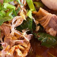 ก๋วยเตี๋ยวเรือเข้าท่า สาขาสุขุมวิท 93