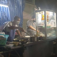 หน้าร้าน เหมียว ตามสั่ง