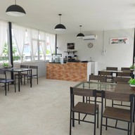 บรรยากาศ Hi Restaurant at Yasothon