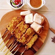 24หมูสะเต๊ะ หมู่บ้านเมืองทรัพย์ธานี