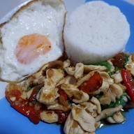 ML กะเพราหน้าบ้าน