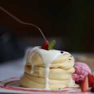 Souffle & Souffle Pancakes Cafe