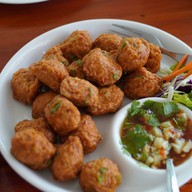 เมนูของร้าน ถ้ำไทรซีฟู้ด ปราณบุรี