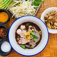 เตี๋ยวเรือน้ามแตก (ครัวขนมตาล ครบเครื่องเรื่องเตี๋ยว)