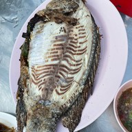 ส้มตำสุสาน