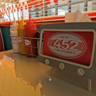 452 cafe&restaurant Surin
