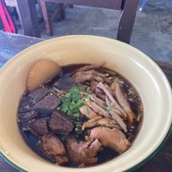 กินได้ ข้าวกับเตี๋ยว