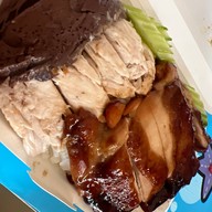ข้าวมันไก่ ก๋วยเตี๋ยวไก่ ส.สิงธิมาตร