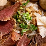 ก๋วยเตี๋ยวบ้านนอก สูตรแม่ไพลิน สาขาเชียงใหม่