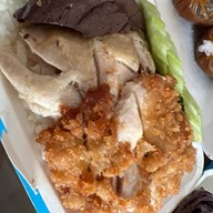 ข้าวมันไก่ ก๋วยเตี๋ยวไก่ ส.สิงธิมาตร