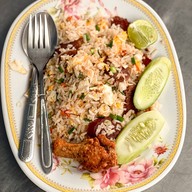 เมนูของร้าน ข้าวผัดคุณลี้