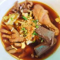 ตามทรงตามสั่ง&ก๋วยเตี๋ยวไก่4แยกปากน้ำ