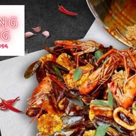 กุ้งถังซีฟู้ด by สถานีเด็กเส้น แยกที่ดิน