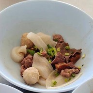 เมนูของร้าน โกเหลียงก๋วยเตี๋ยวเรือรังสิต ธาตุเชิงชุม