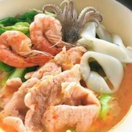 ตำยำ อาหารตามสั่งครัวลีลาวดี Lelawadee