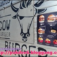 Madcow Burger by Toni Santos (PATTAYA)