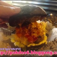 Madcow Burger by Toni Santos (PATTAYA)