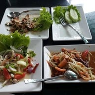 เมนูของร้าน บ้านส้มตำ ผัดไท
