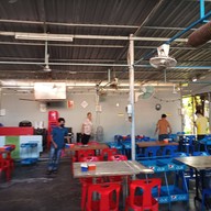 บรรยากาศ ร้านลุงไสวลมโชย สาขา1