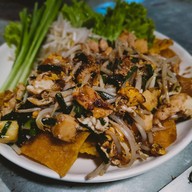 เส้นคั่ว by crazy food