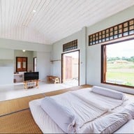 Coolliving Farmhouse