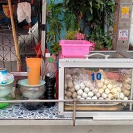 เจ๊ปูลูกชิ้นทอด น้ำแข็งใส