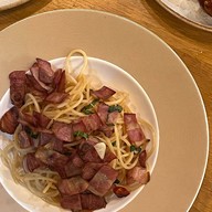 FIVE Loaves Burgers: Phuket Town