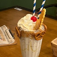 FIVE Loaves Burgers: Phuket Town