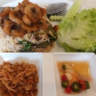 Salada Organic Kitchen ซาลาด้า บองมาเช่ บองมาเช่